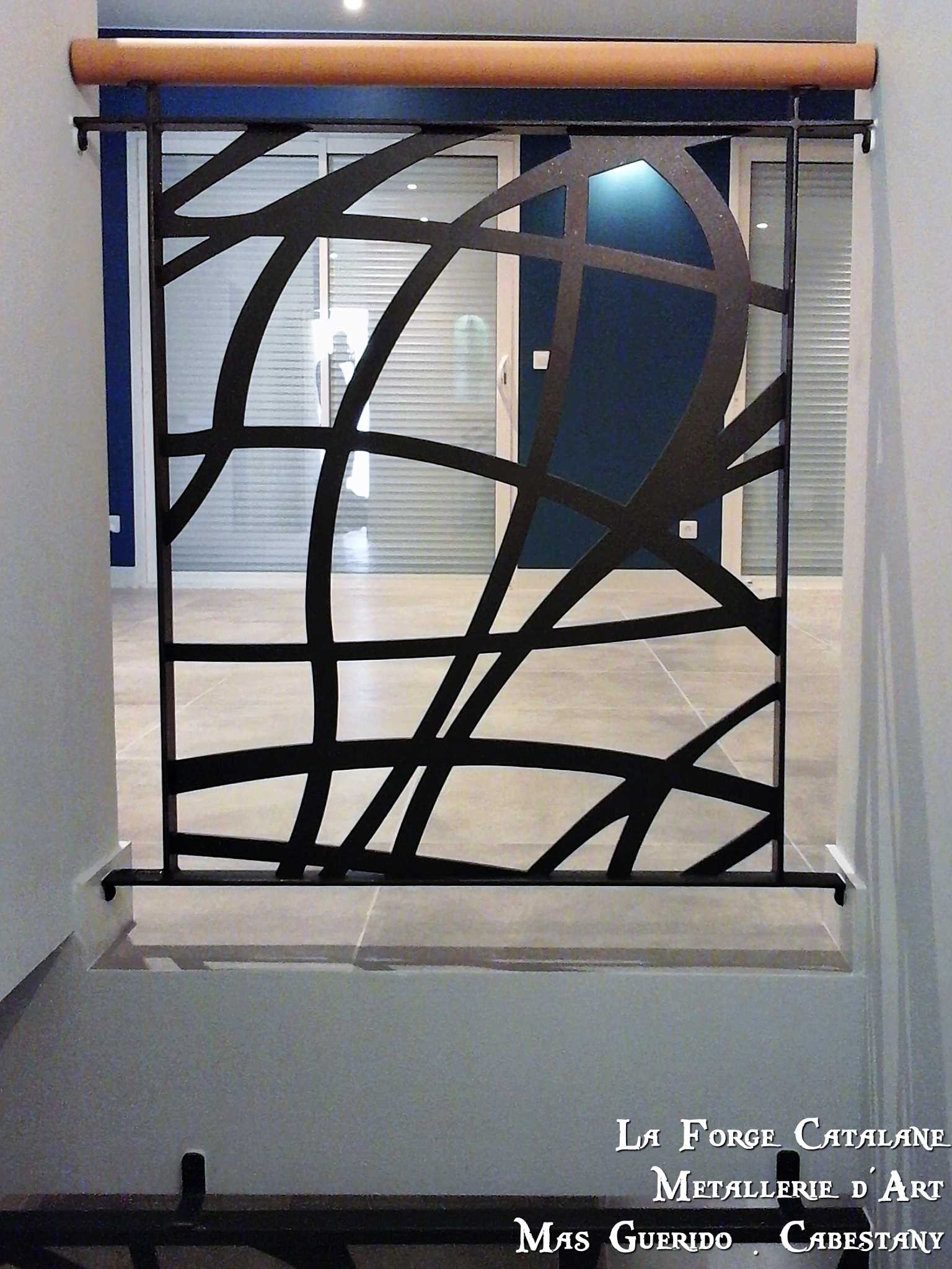 rambarde garde corps moderne decoupe laser bois fer La Forge Catalane.jpg